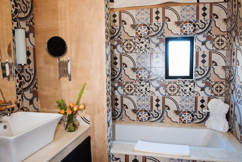 Villa Dinari Douar Caid Layadi Екстер'єр фото